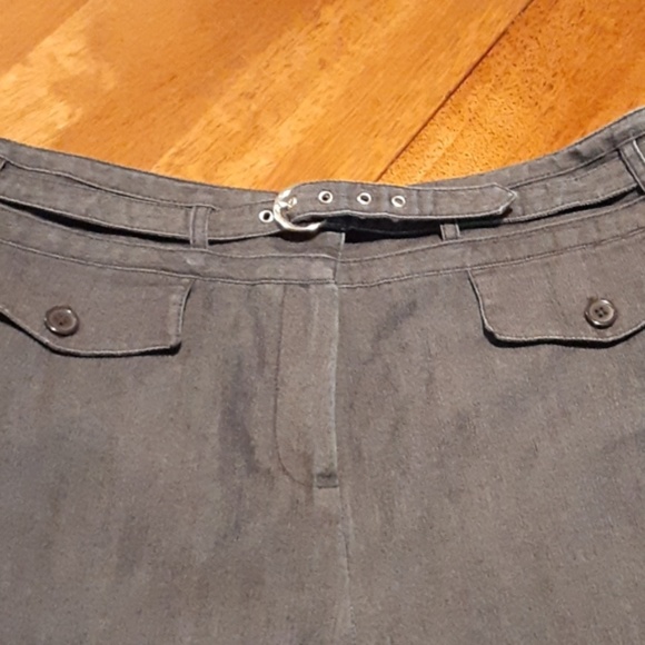 Larry Levine stretch capris dress pants - Picture 3 of 4